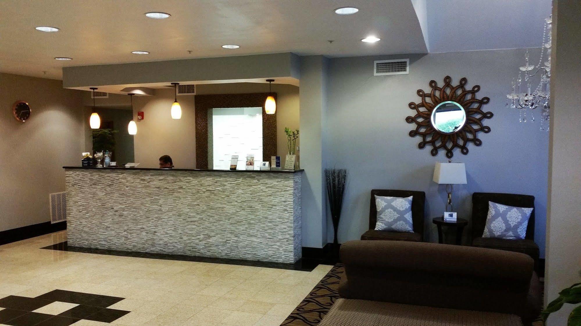 Best Western Roanoke Inn & Suites Exterior foto