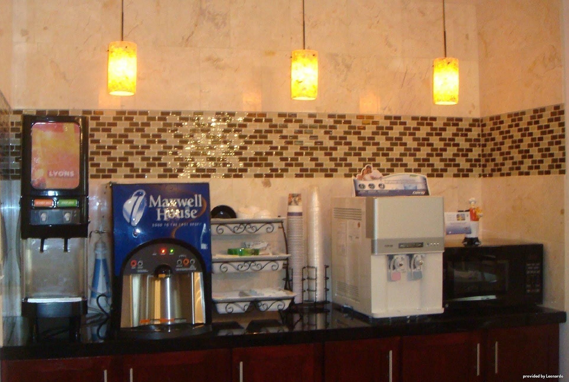 Best Western Roanoke Inn & Suites Exterior foto